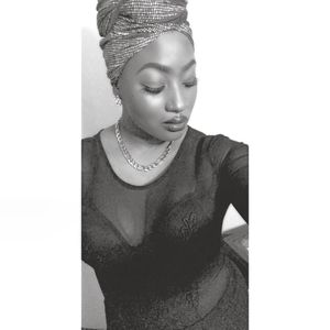 Meet your Posher, Candace